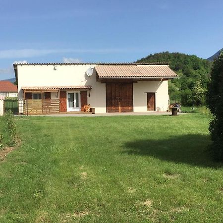 Вилла La Bargine Aspremont  Экстерьер фото